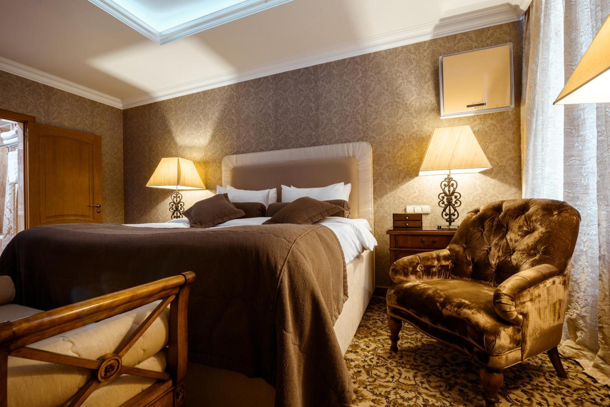 Cosmonaut Hotel Karagandy Екстериор снимка